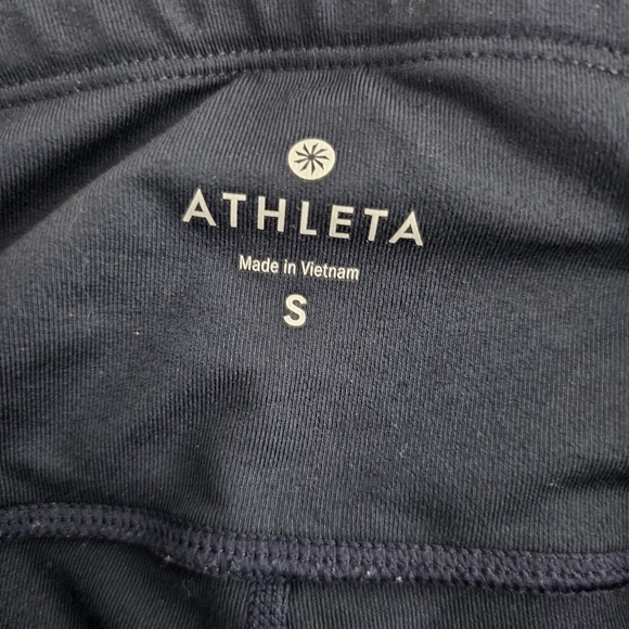 Athleta Relay Capri 2.0 Mosaic Print Leggings Size Small - Picture 5 of 11